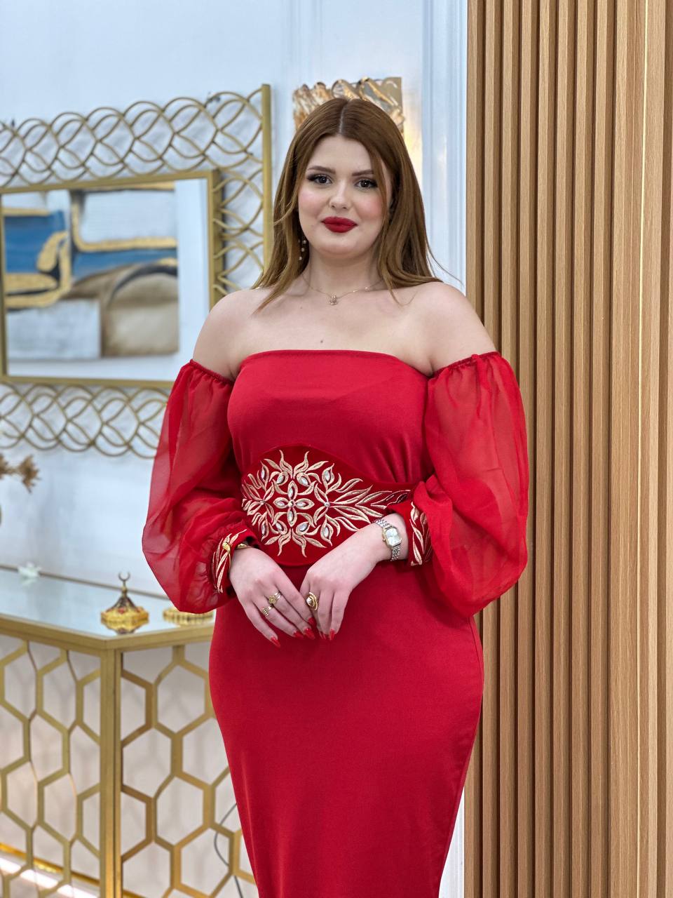 ✨ Kaftan Élégance Royale – Manches Bouffantes & Broderies Dorées ✨