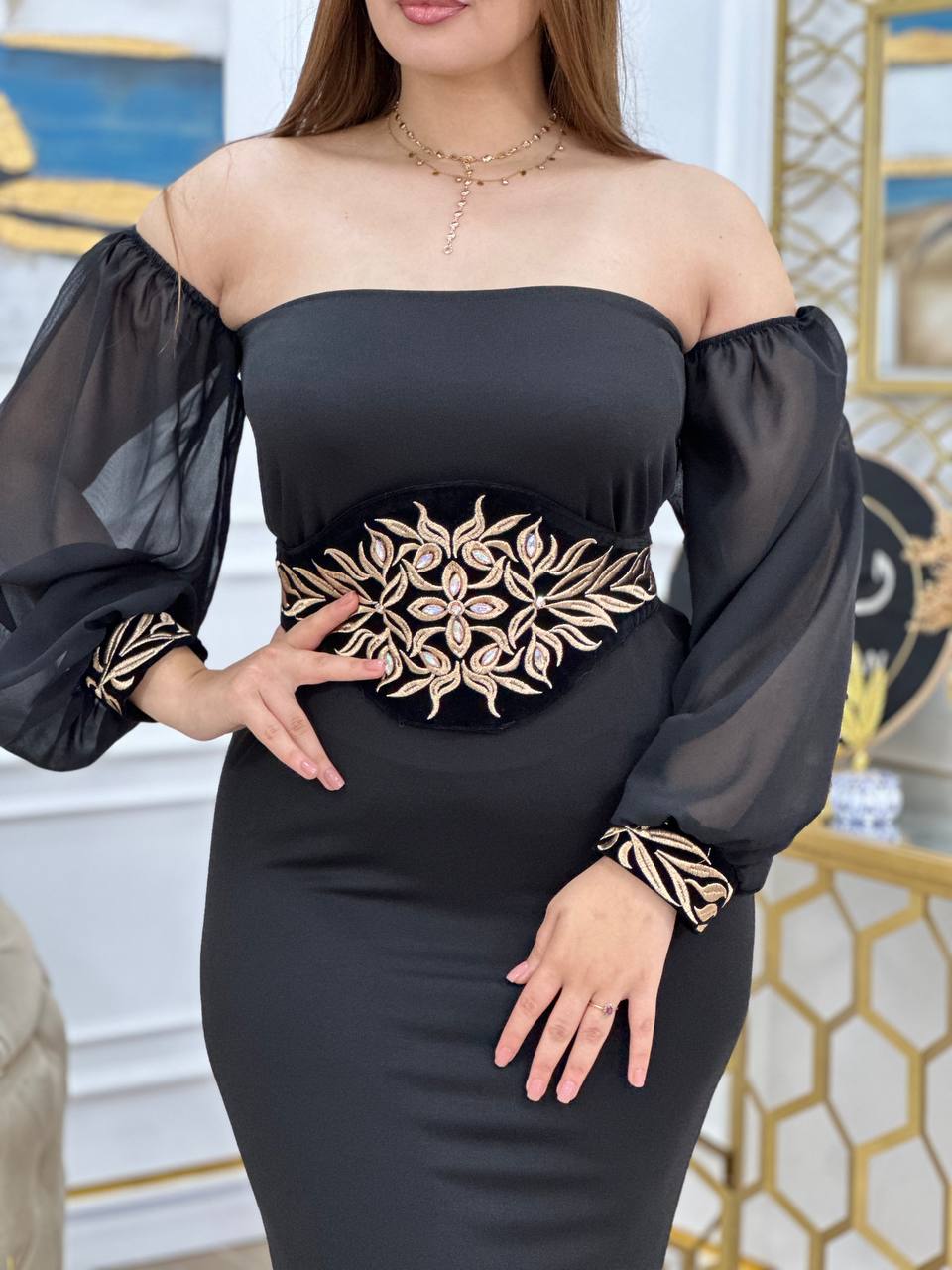 ✨ Kaftan Élégance Royale – Manches Bouffantes & Broderies Dorées ✨